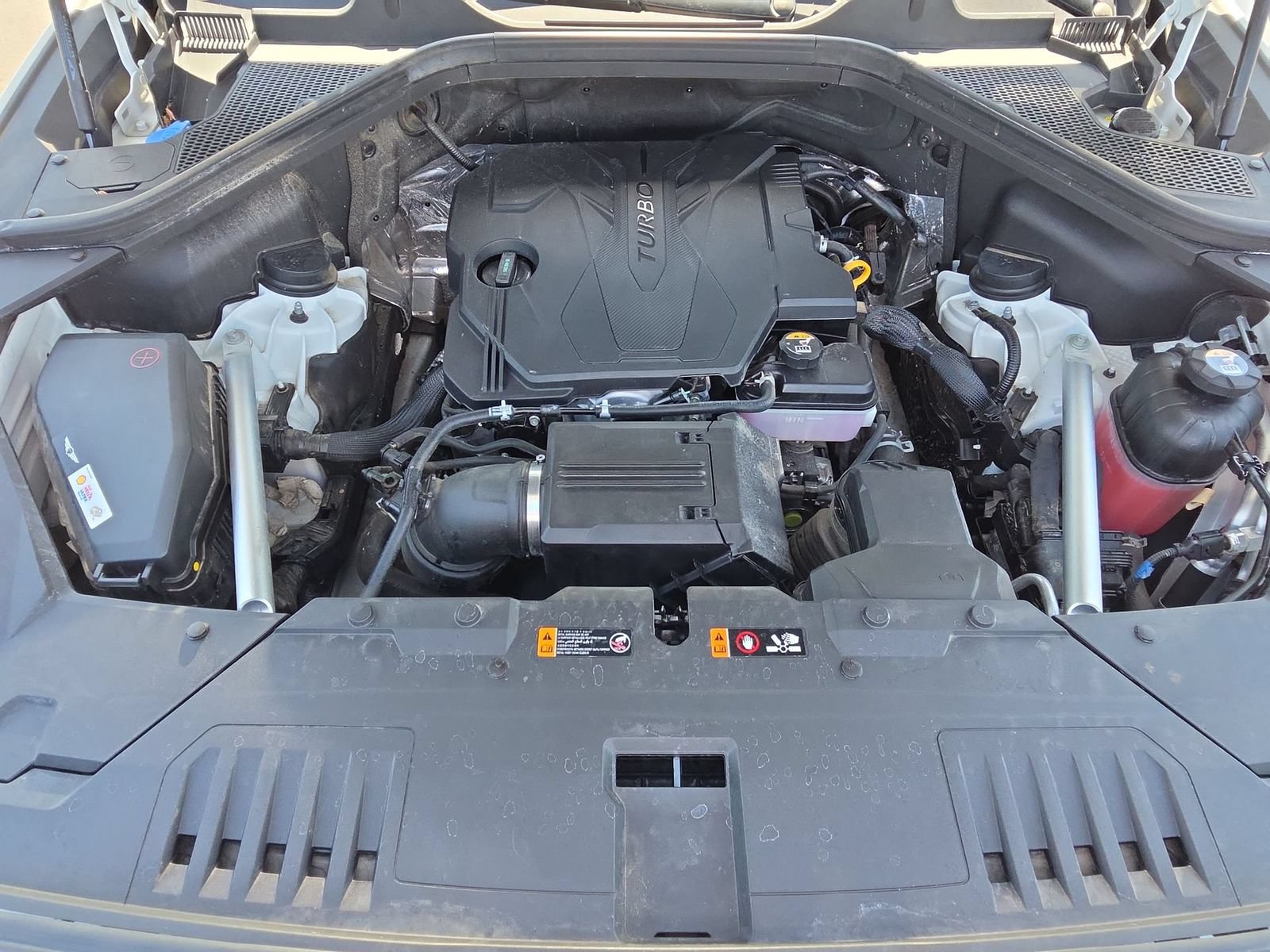 Certified 2025 Genesis GV80 2.5T Standard AWD/4WD image 13