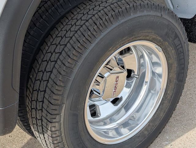 New 2026 GMC Sierra 3500 Pro image 10