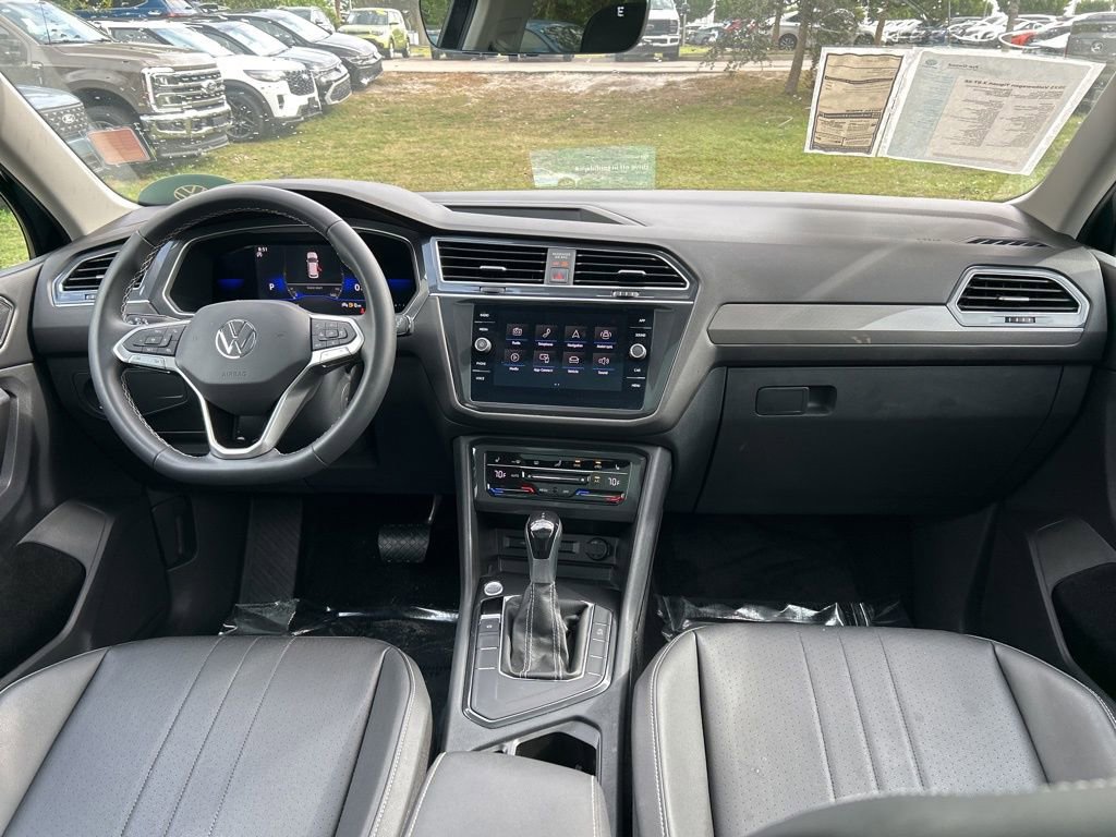 Used 2023 Volkswagen Tiguan SE image 10