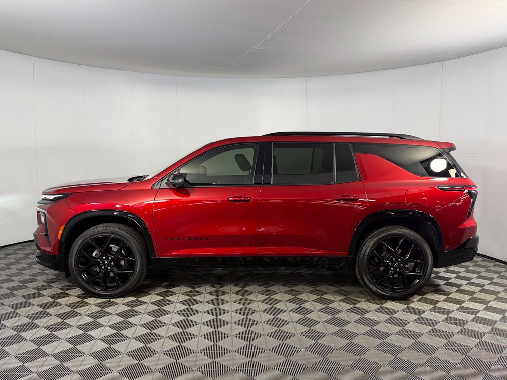 Used 2024 Chevrolet Traverse RS AWD/4WD image 11