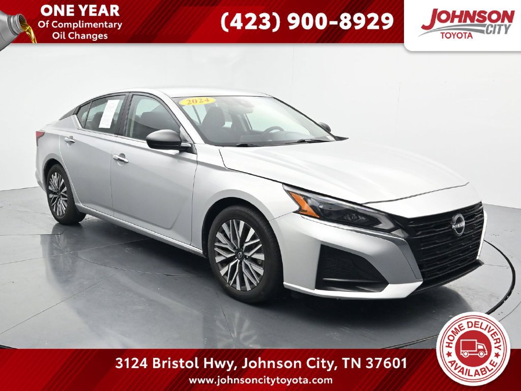 Used 2024 Nissan Altima 2.5 SV FWD image 1
