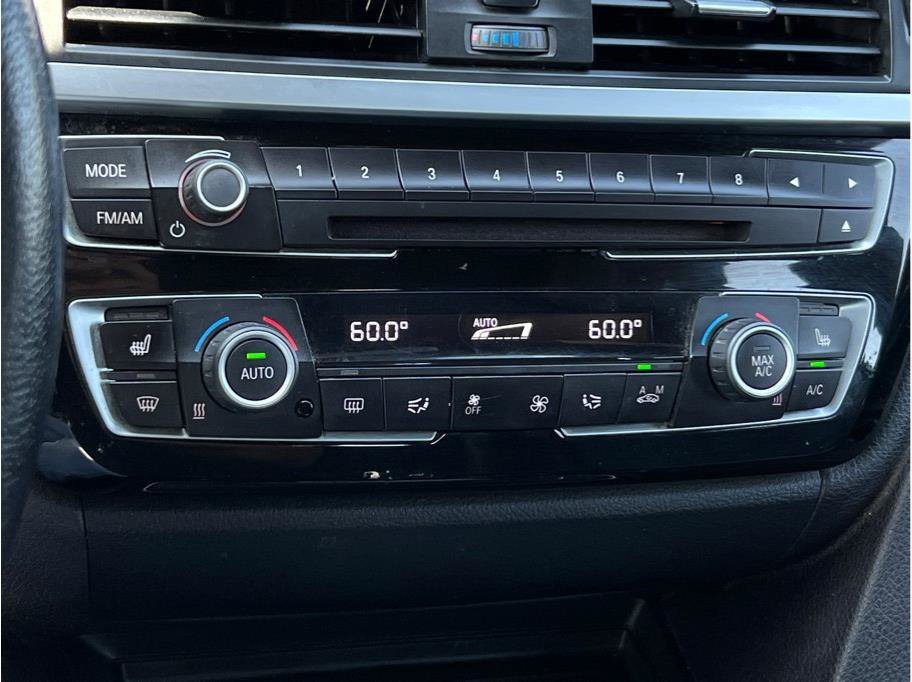 Used 2017 BMW 330i xDrive Wagon image 13