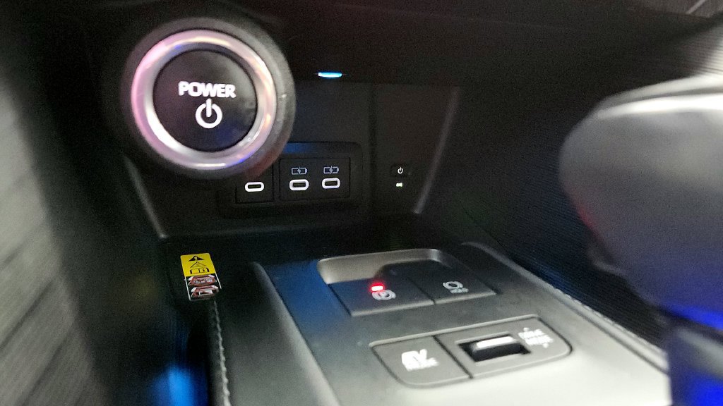 Used 2024 Toyota Venza Nightshade AWD/4WD image 44