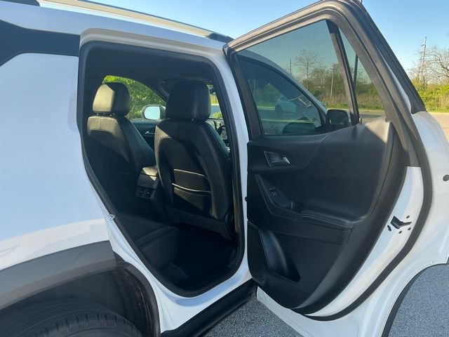 Used 2025 Chevrolet Equinox LT w/ Convenience Package II AWD/4WD image 18