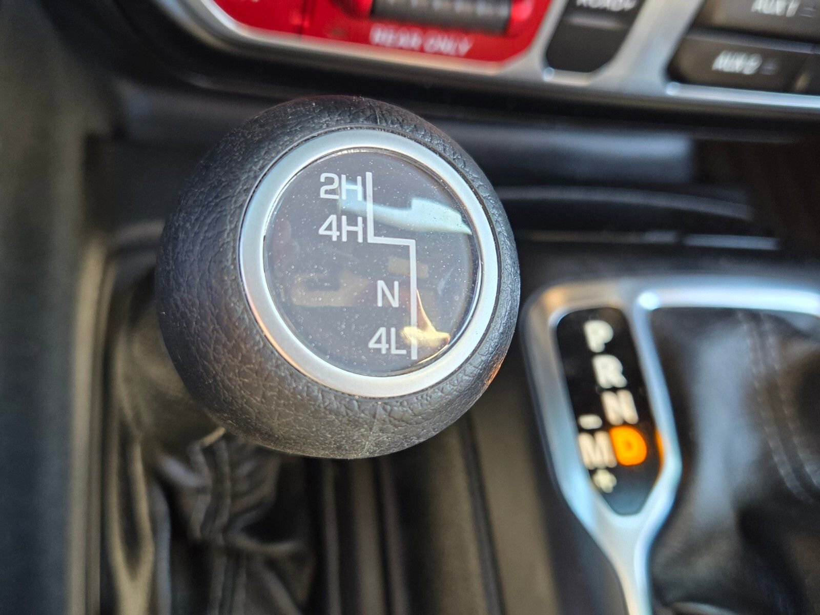 Used 2024 Jeep Gladiator Mojave w/ Safety Group image 24