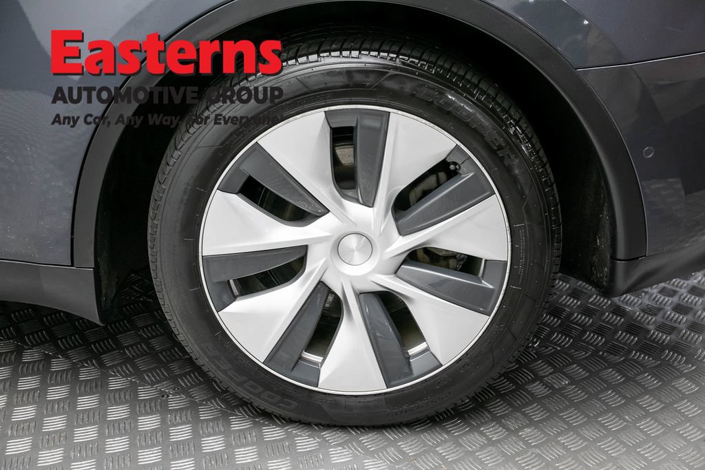 Used 2021 Tesla Model Y Long Range AWD/4WD image 8