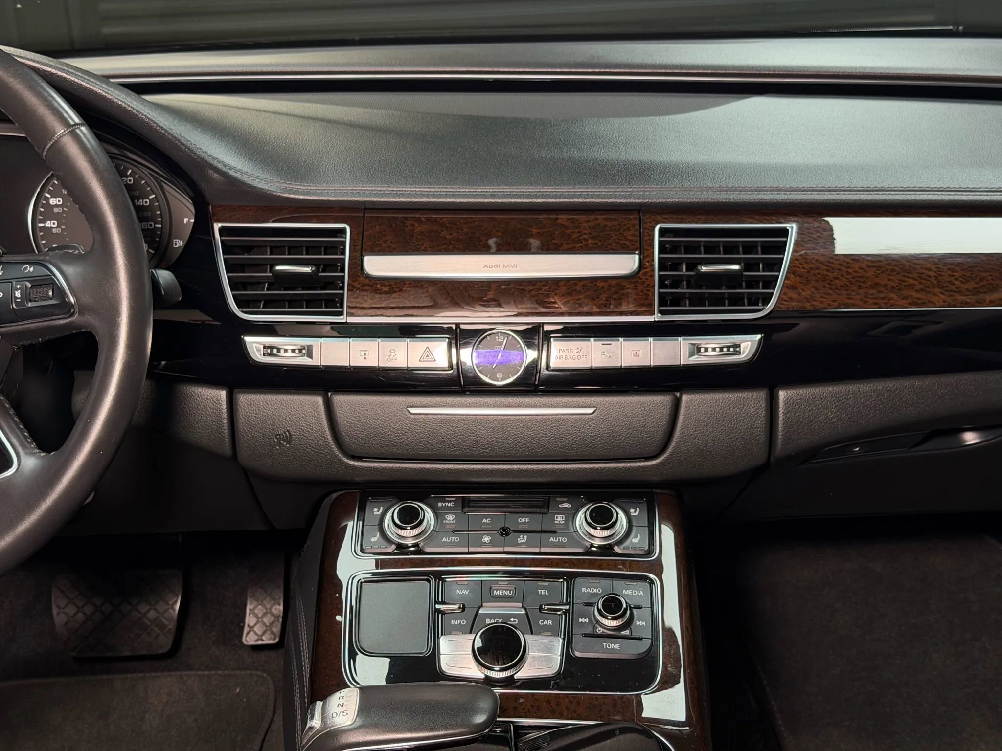 Used 2012 Audi A8 L 4.2 image 29