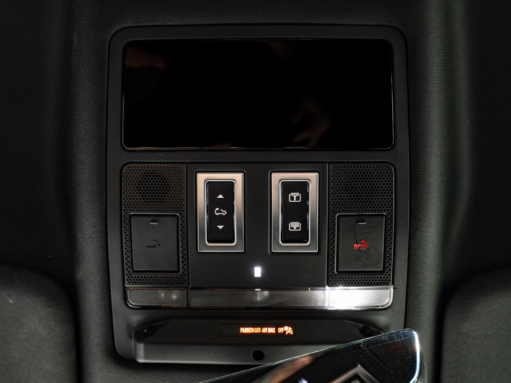 Used 2024 Land Rover Defender 130 S AWD/4WD image 40