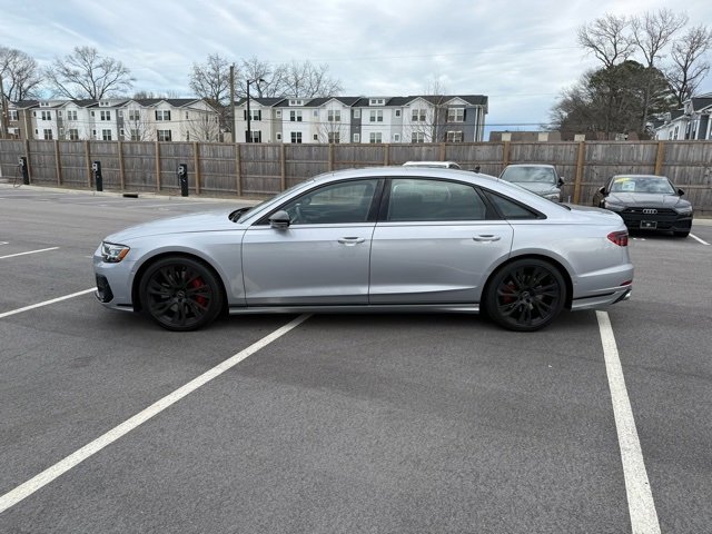 Used 2025 Audi S8 image 7
