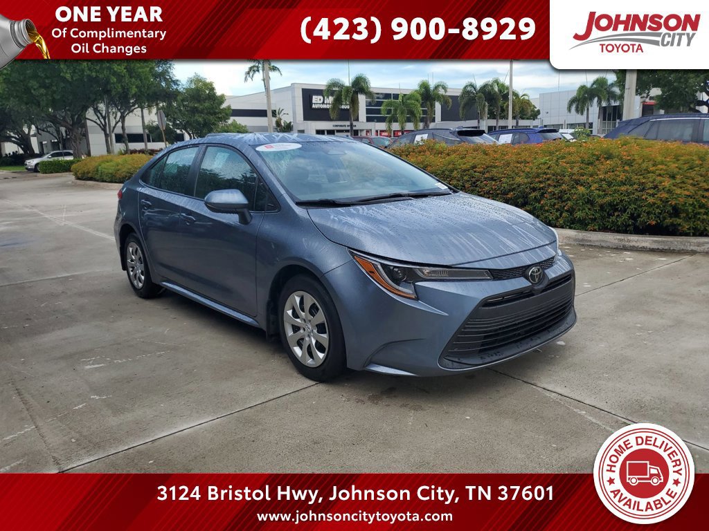 Used 2024 Toyota Corolla LE FWD image 1