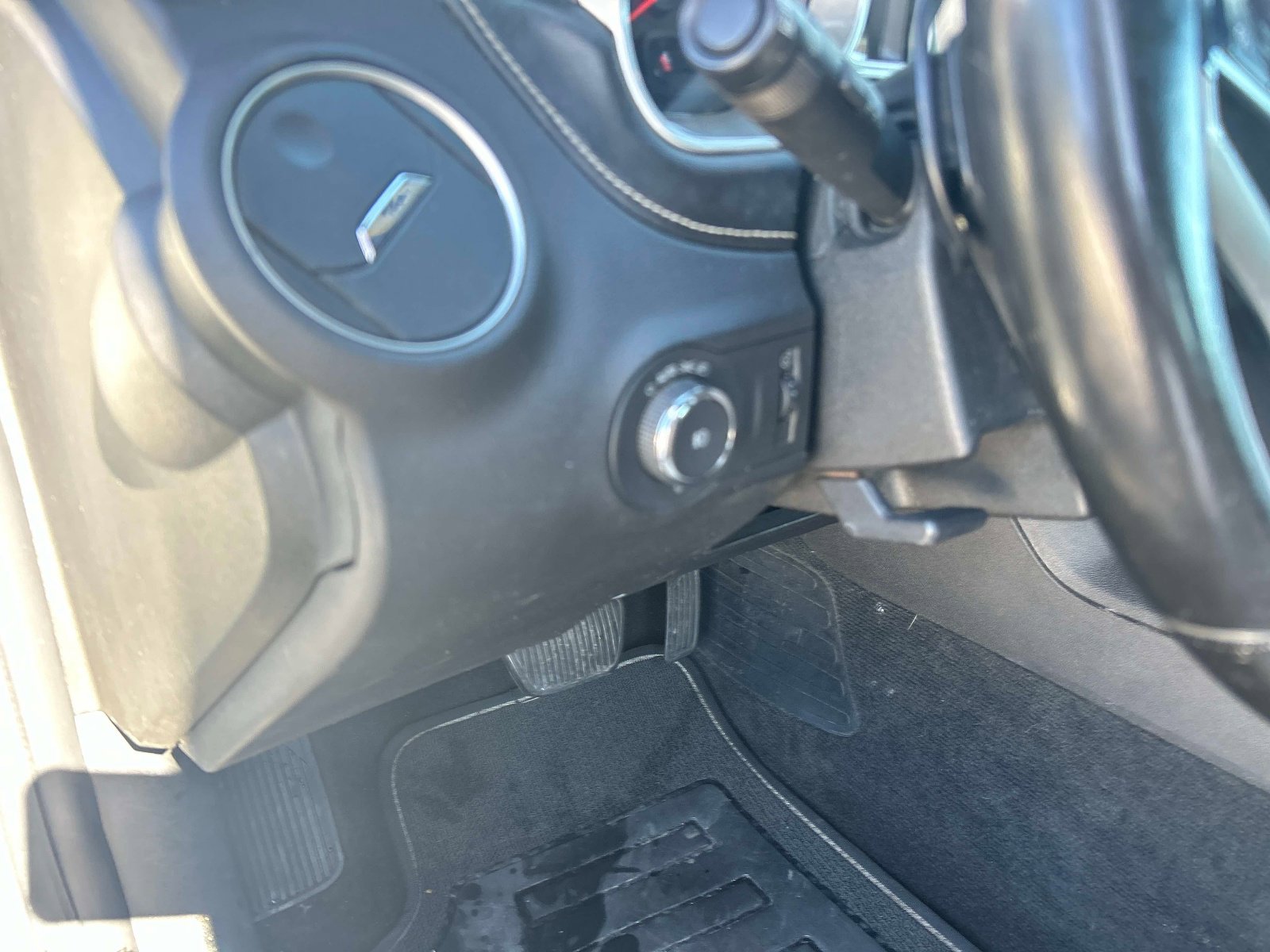 Used 2015 Chevrolet Camaro LT w/ RS Package image 15