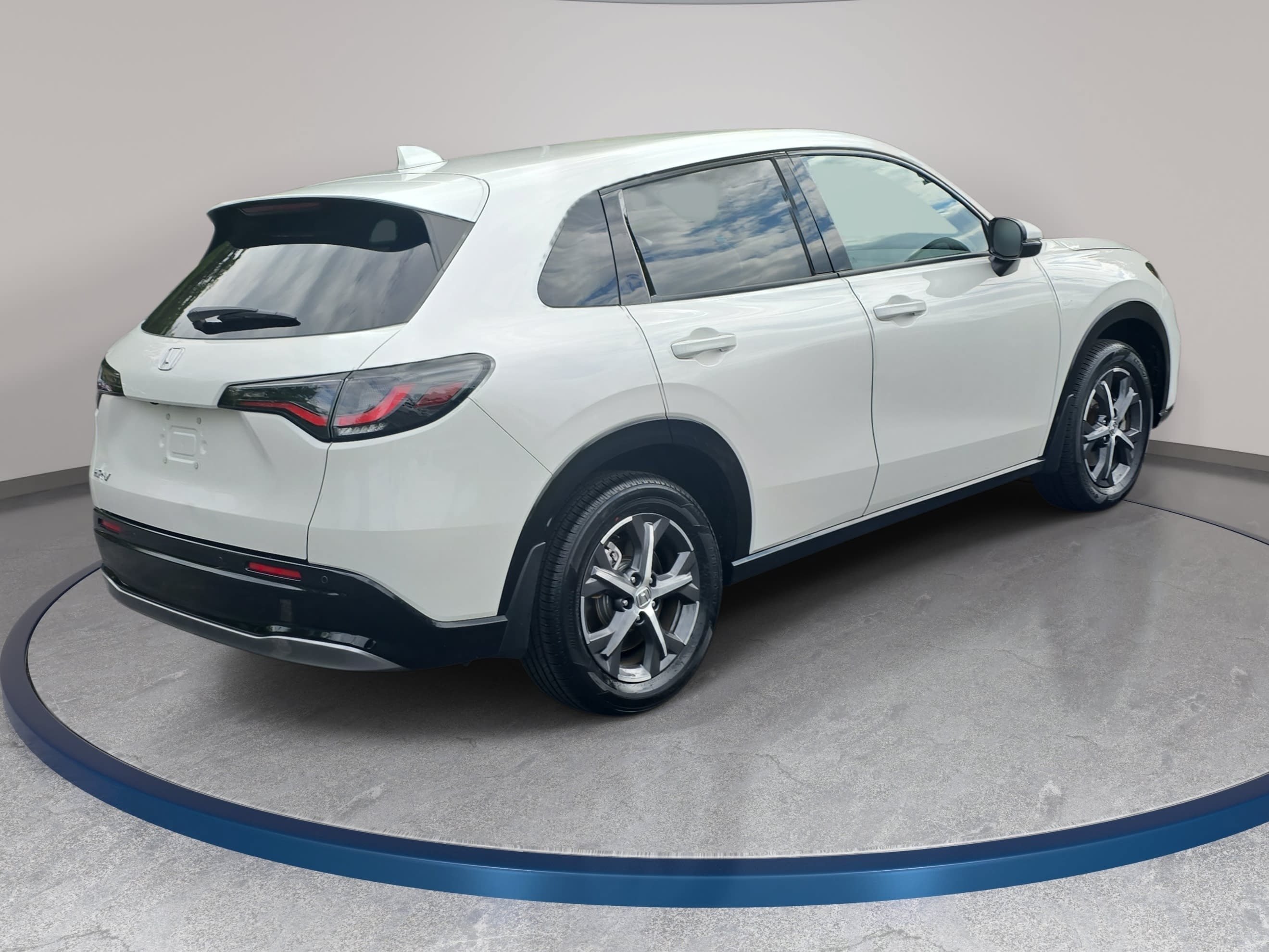 Certified 2024 Honda HR-V EX-L image 5