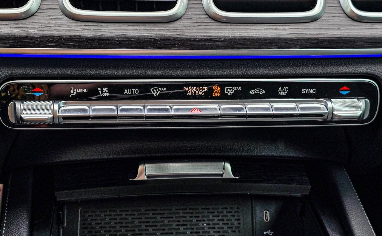 New 2026 Mercedes-Benz GLS 580 4MATIC image 18