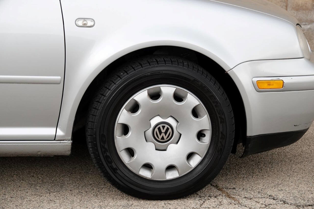 Used 2005 Volkswagen Golf GL image 27