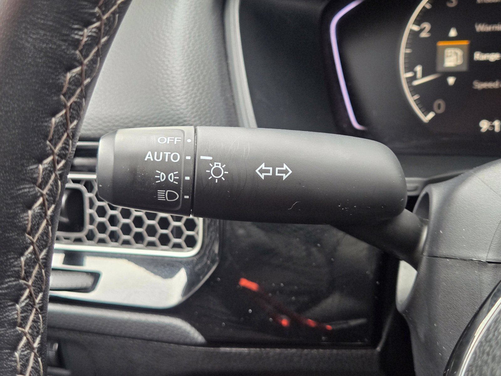 Certified 2025 Honda Civic Sport image 24