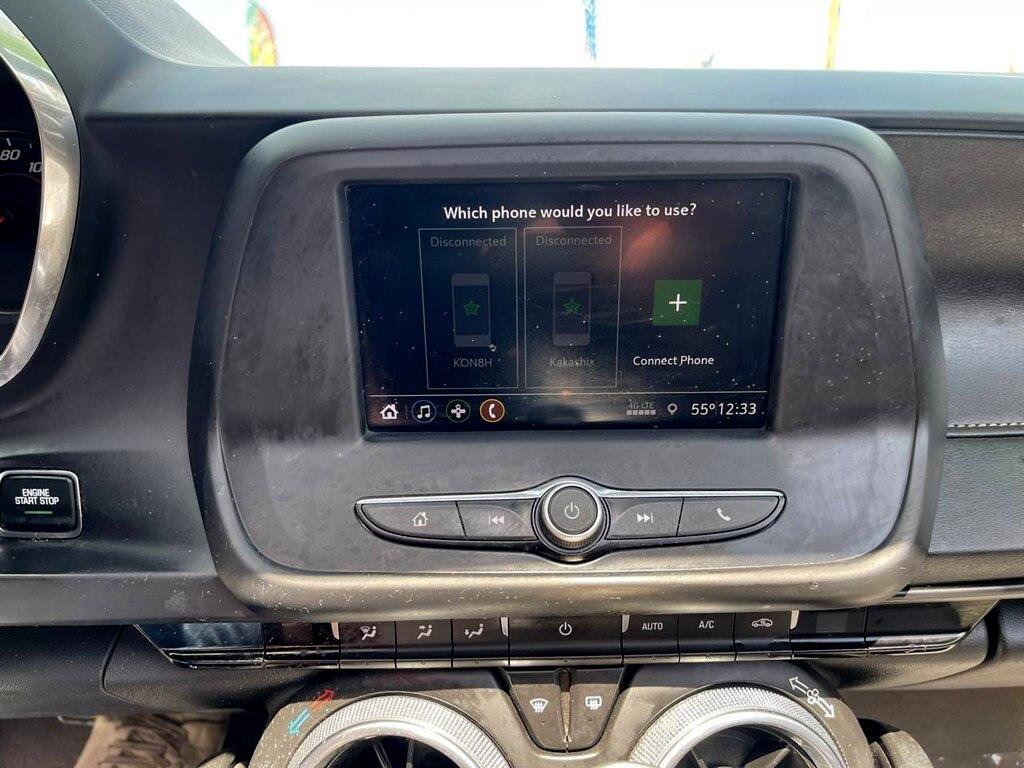 Used 2020 Chevrolet Camaro LT image 19