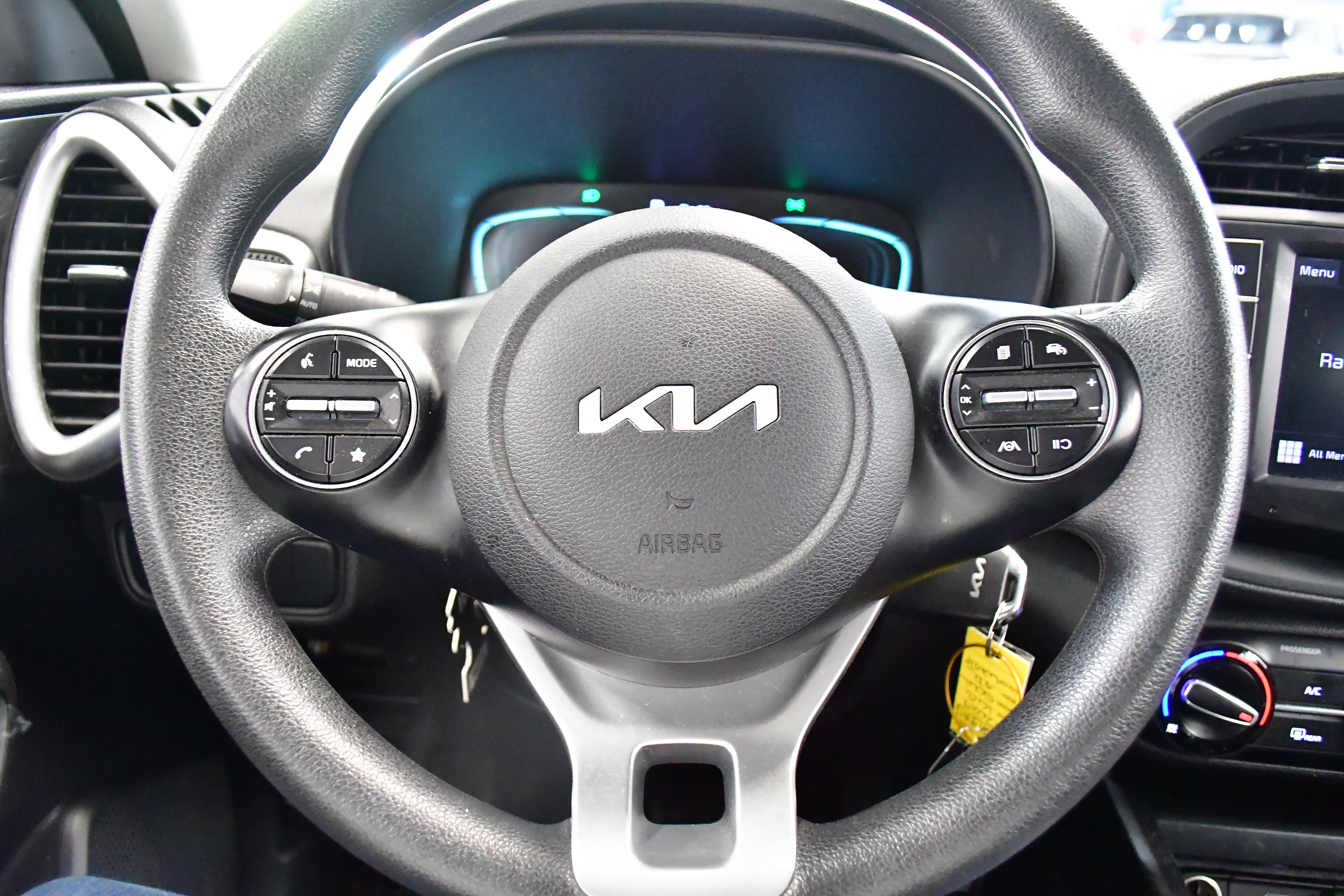 Used 2024 Kia Soul LX w/ Option Group 015 FWD image 19