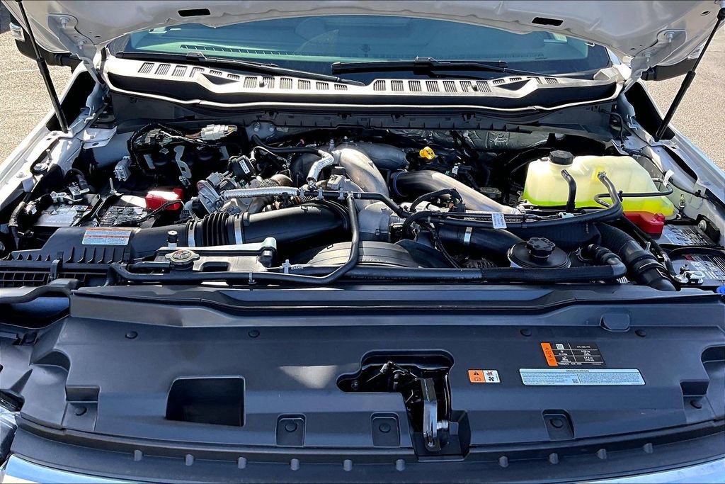 New 2026 Ford F250 Lariat w/ FX4 Off-Road Package image 11