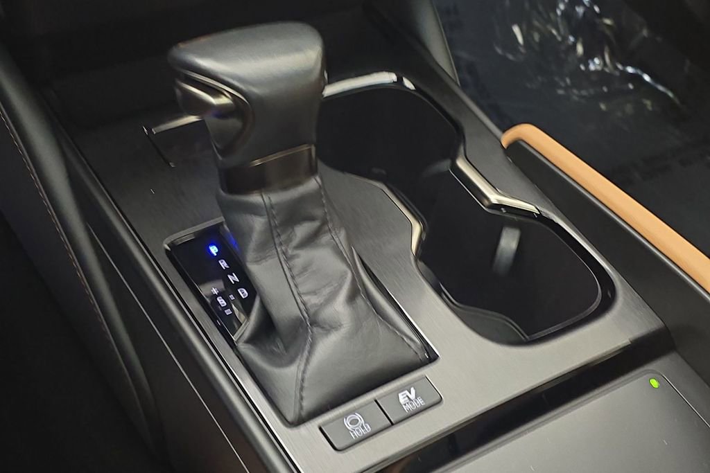 Used 2023 Lexus ES 300h Ultra Luxury image 21