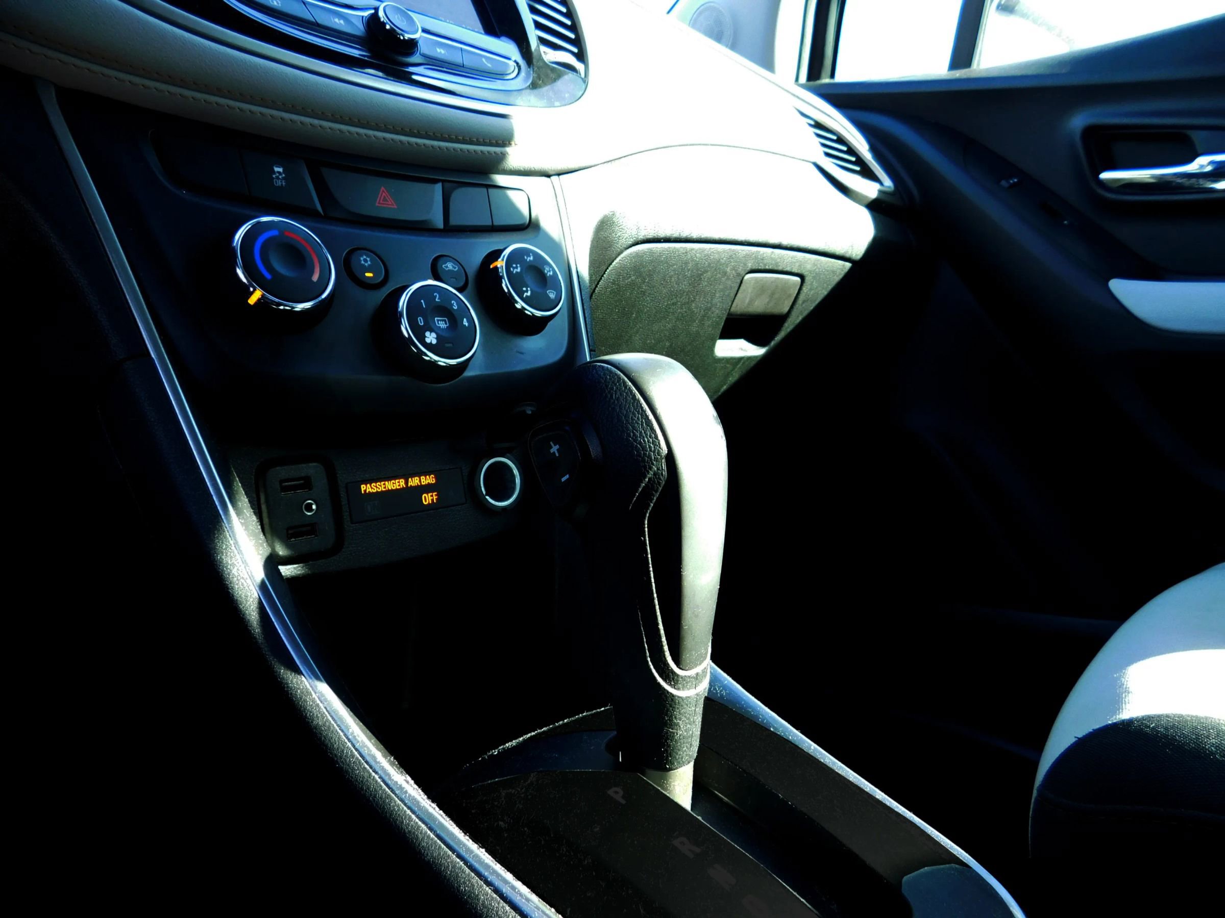 Used 2018 Chevrolet Trax LS image 17