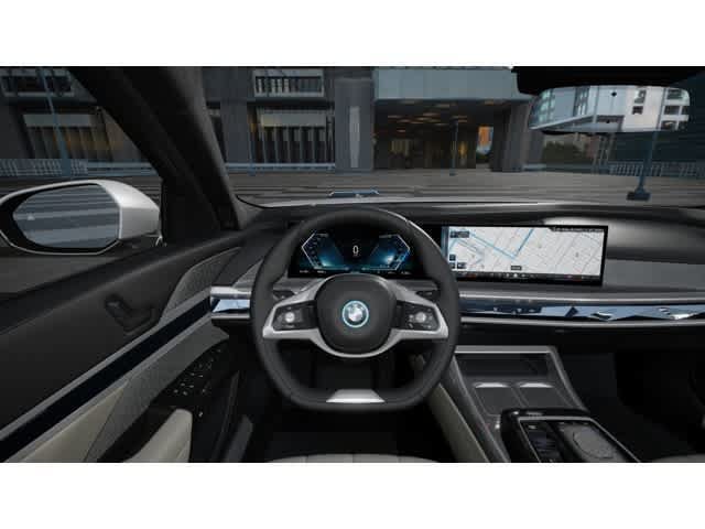 Used 2025 BMW i7 eDrive50 w/ Executive Package RWD image 13