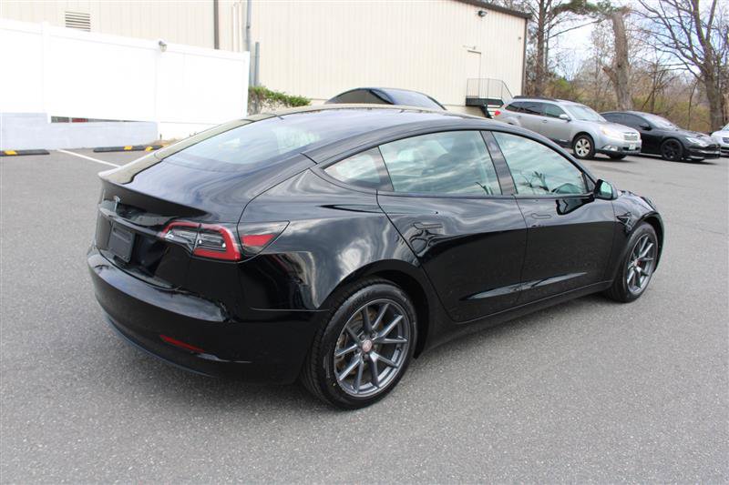Used 2023 Tesla Model 3 Standard Range image 7