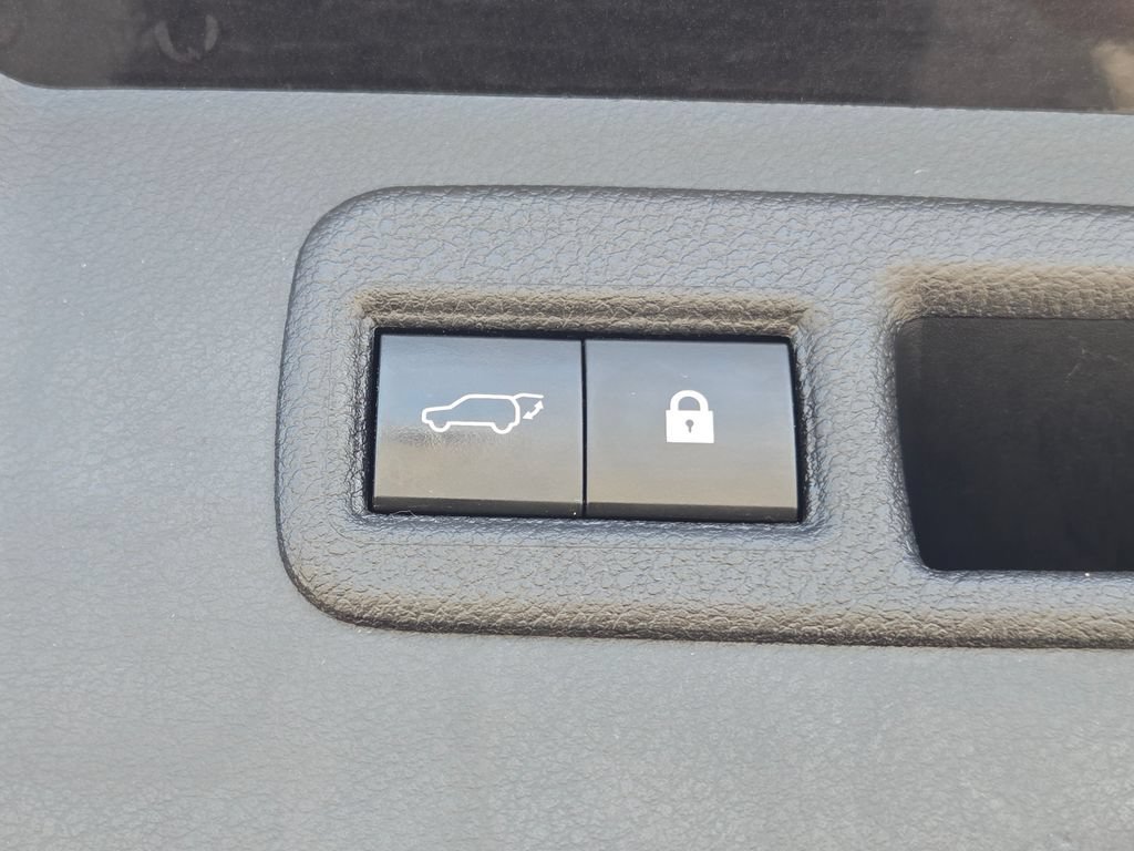 Used 2018 Lexus NX 300h AWD w/ Premium Package image 32