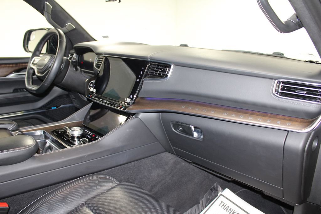 Used 2023 Jeep Grand Wagoneer L Series II image 30