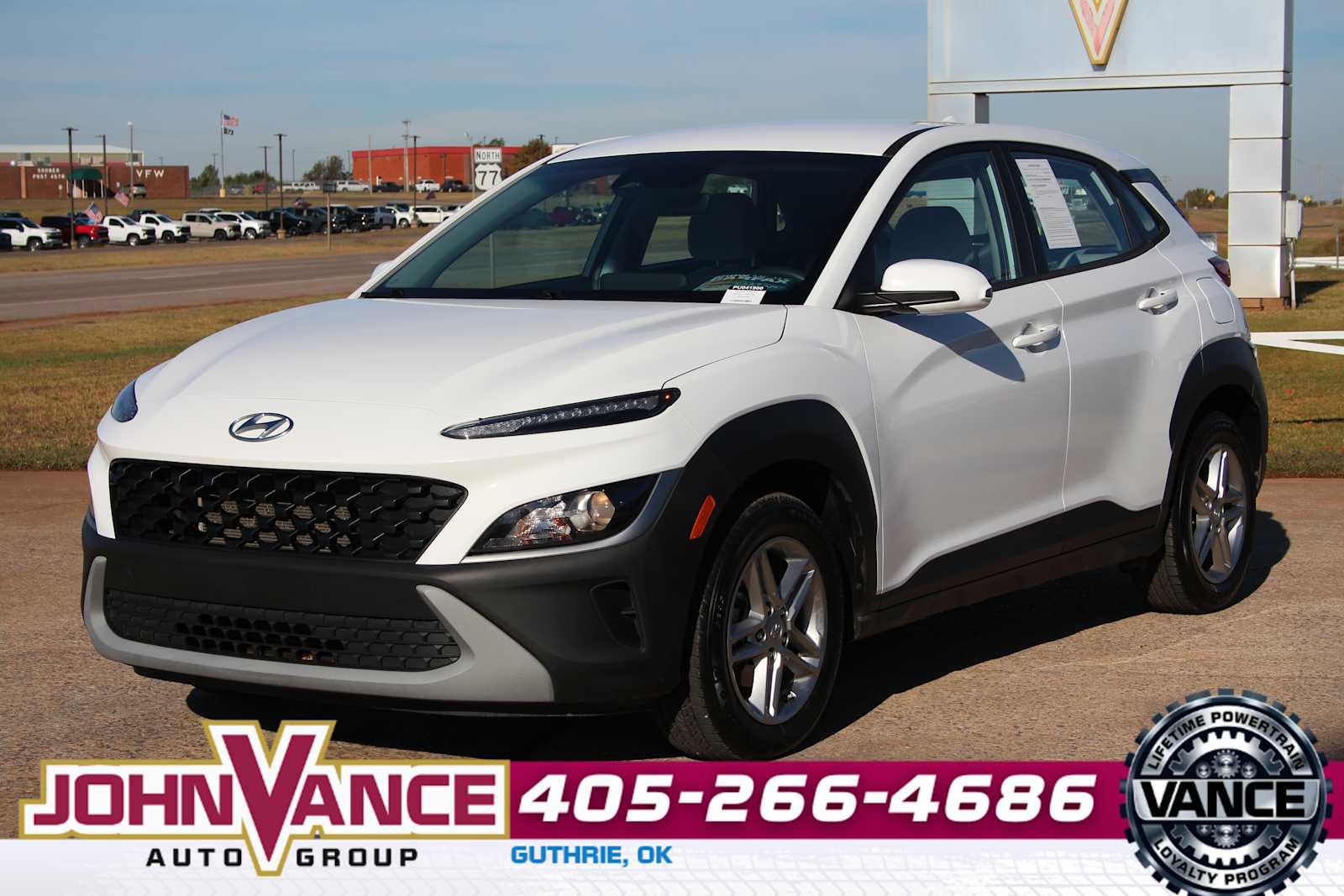 Used 2023 Hyundai Kona SE image 3