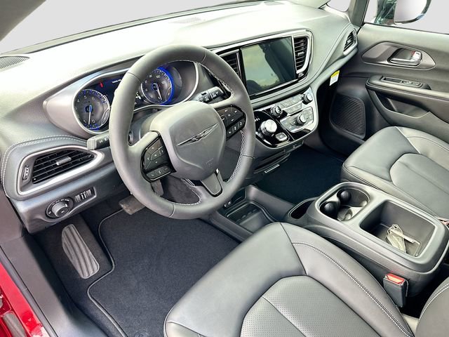 New 2026 Chrysler Pacifica Select w/ S Appearance Package FWD image 6