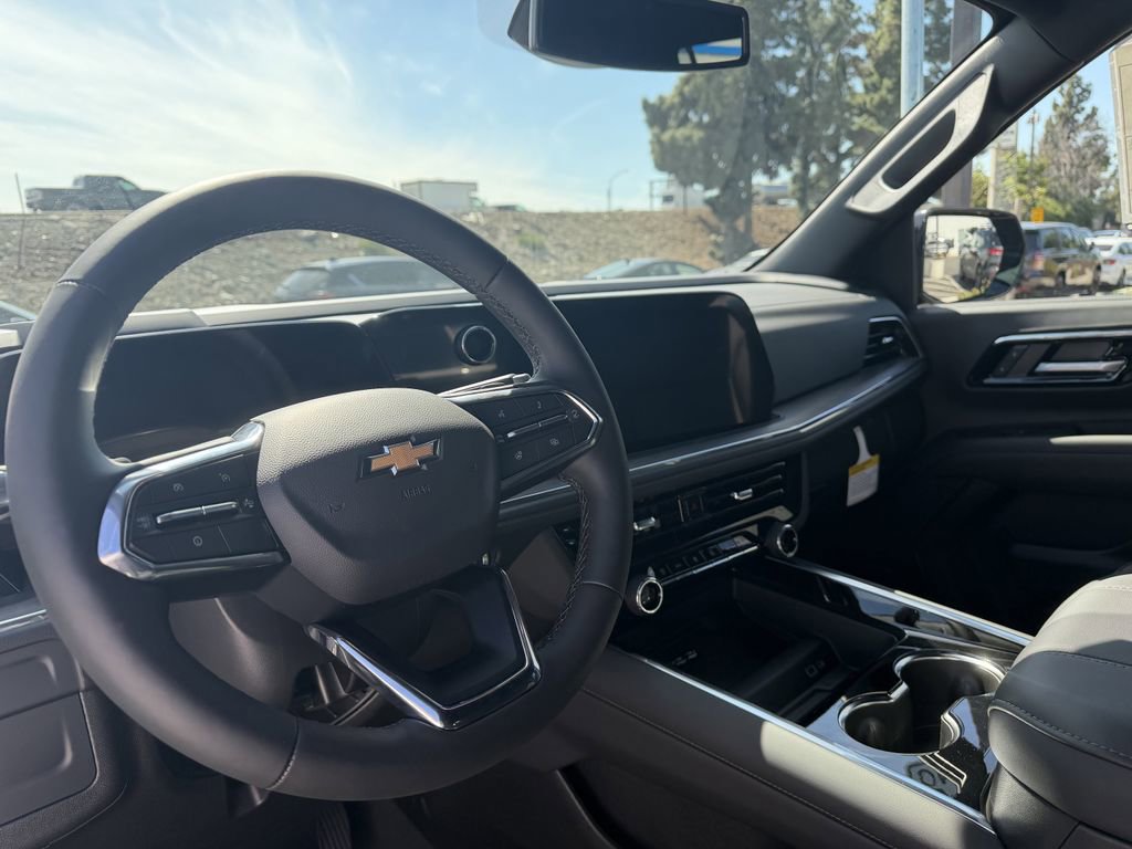 New 2026 Chevrolet Suburban LT w/ Comfort Package image 5