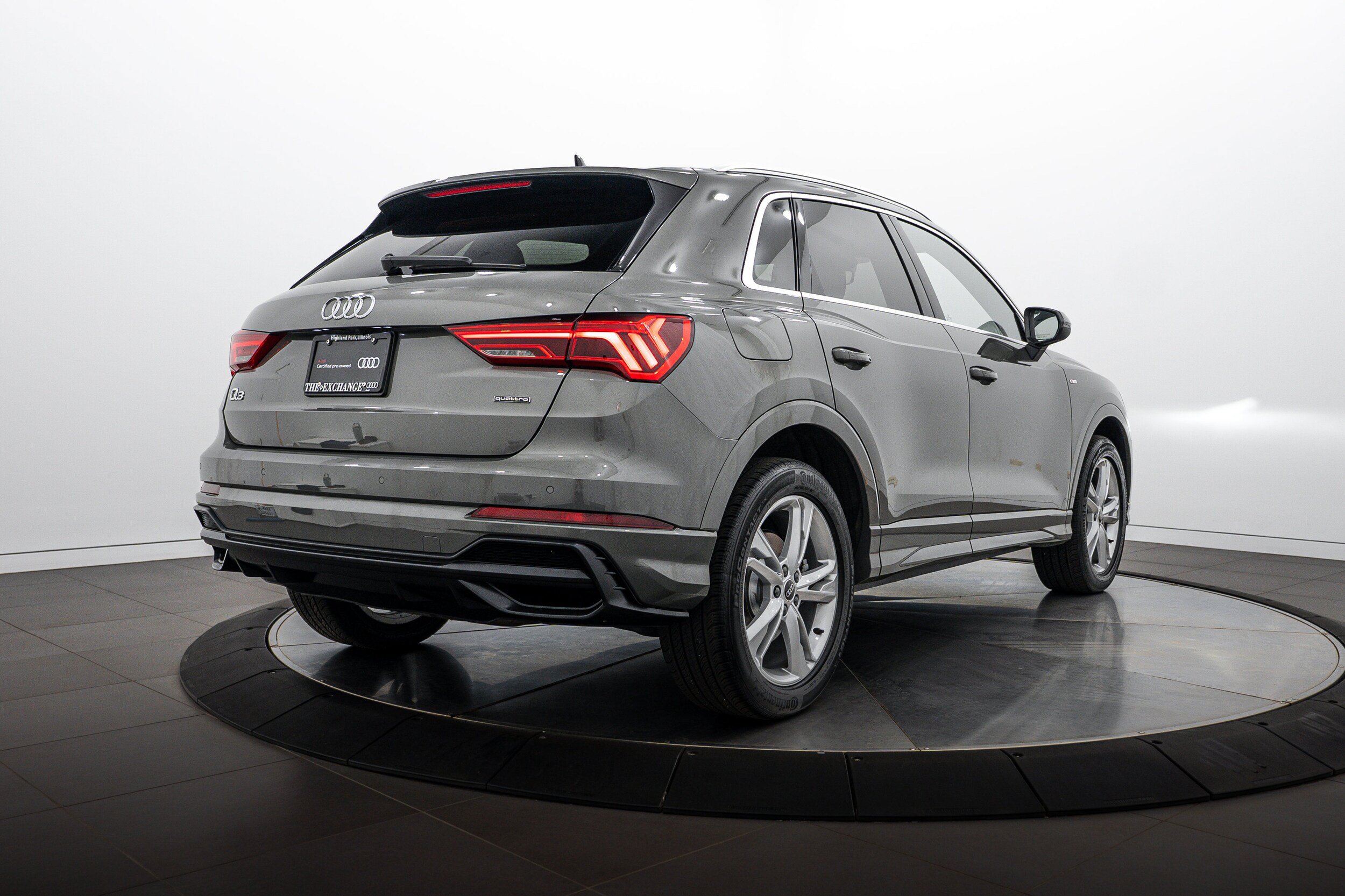 Used 2022 Audi Q3 2.0T Premium AWD/4WD image 4