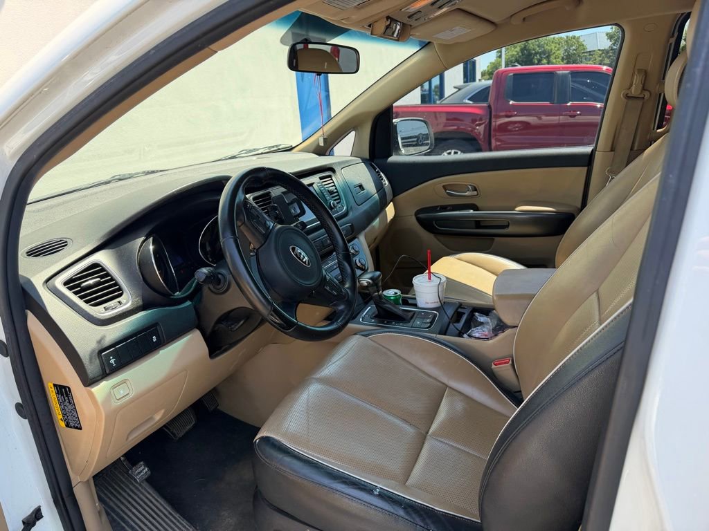 Used 2018 Kia Sedona LX w/ LX Essentials Premium Package FWD image 6