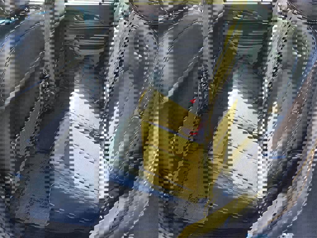 New 2025 Jeep Grand Cherokee Altitude image 9