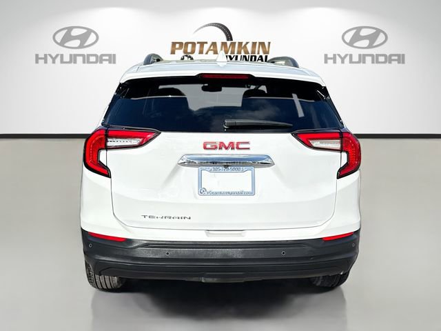 Used 2023 GMC Terrain SLE w/ Driver Convenience Package image 6