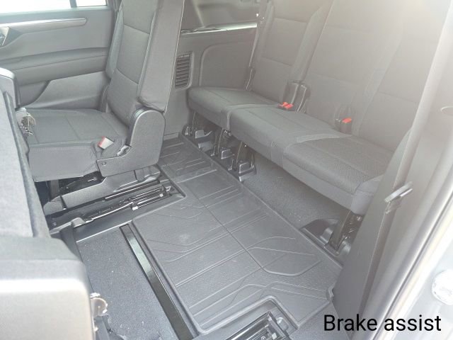 New 2026 Chevrolet Suburban LS image 29