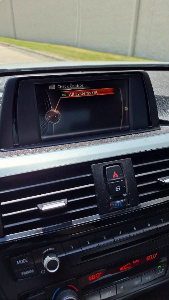 Used 2015 BMW 320i Sedan RWD image 40