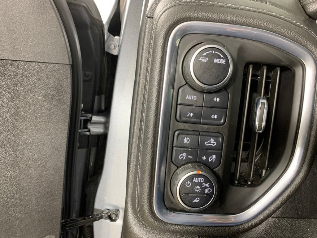 Used 2021 Chevrolet Silverado 1500 LTZ AWD/4WD image 20