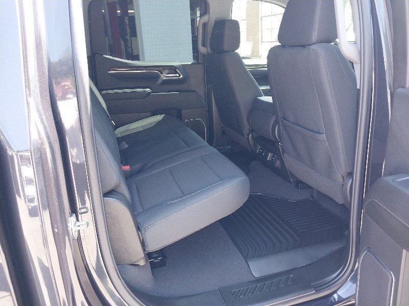 Used 2024 Chevrolet Silverado 1500 LT AWD/4WD image 16