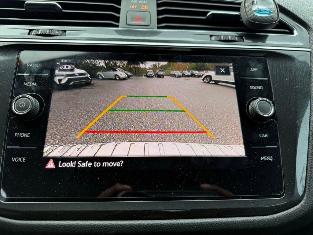 Used 2023 Volkswagen Tiguan SE image 20