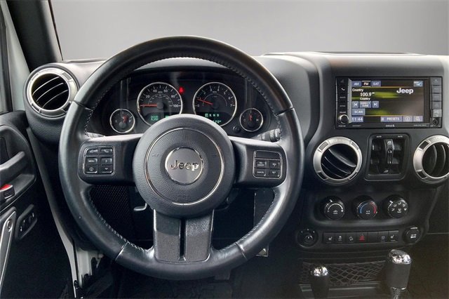 Used 2017 Jeep Wrangler Unlimited Sahara w/ Dual Top Group image 5