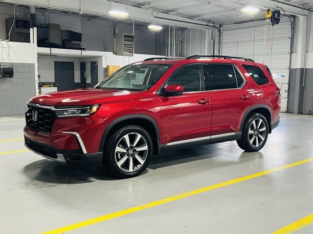 New 2025 Honda Pilot Touring image 16
