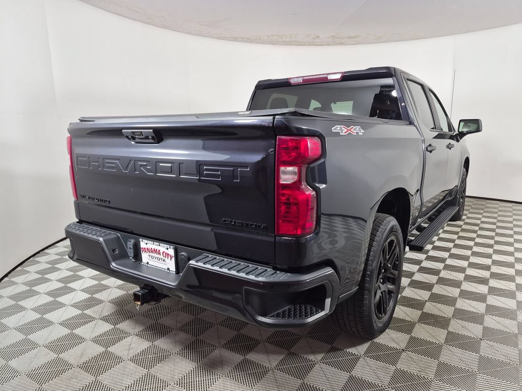 Used 2023 Chevrolet Silverado 1500 Custom w/ LPO, Dark Essentials Package AWD/4WD image 3