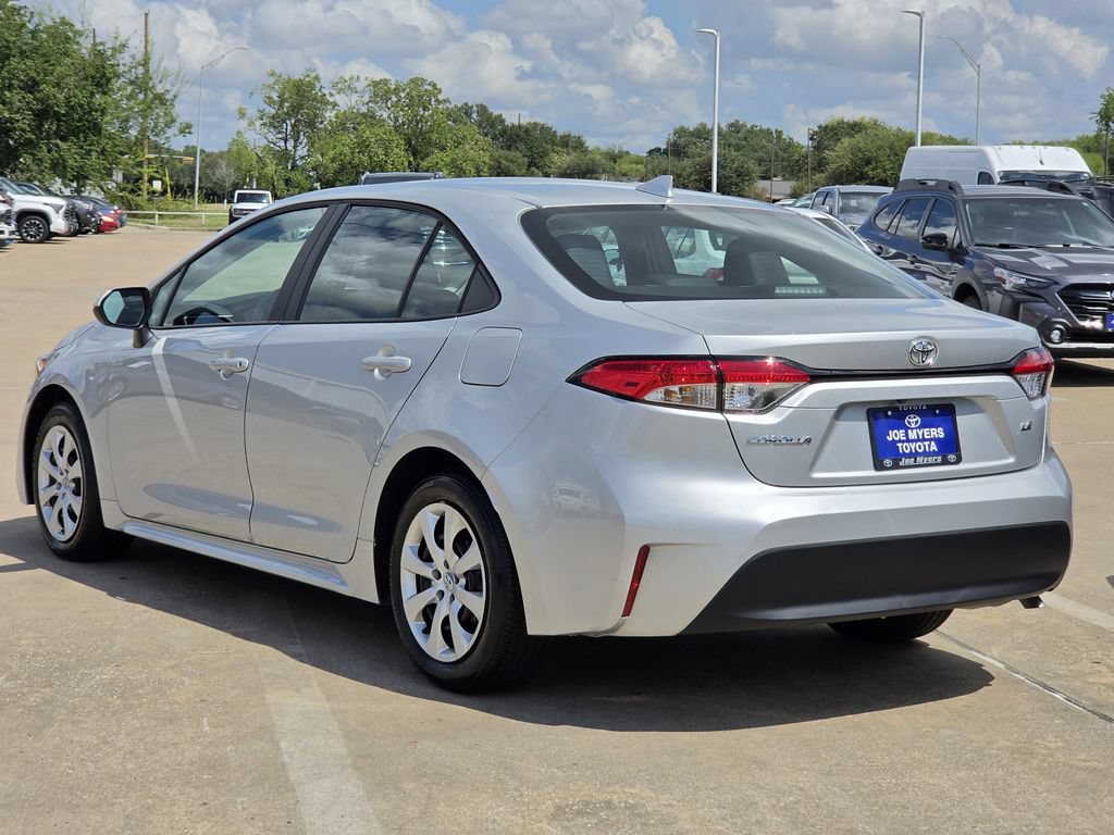 Used 2026 Toyota Corolla LE FWD image 7
