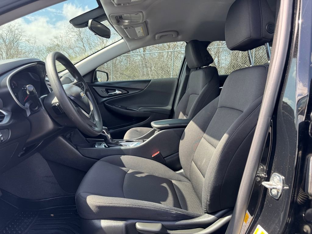 Used 2022 Chevrolet Malibu LS image 11