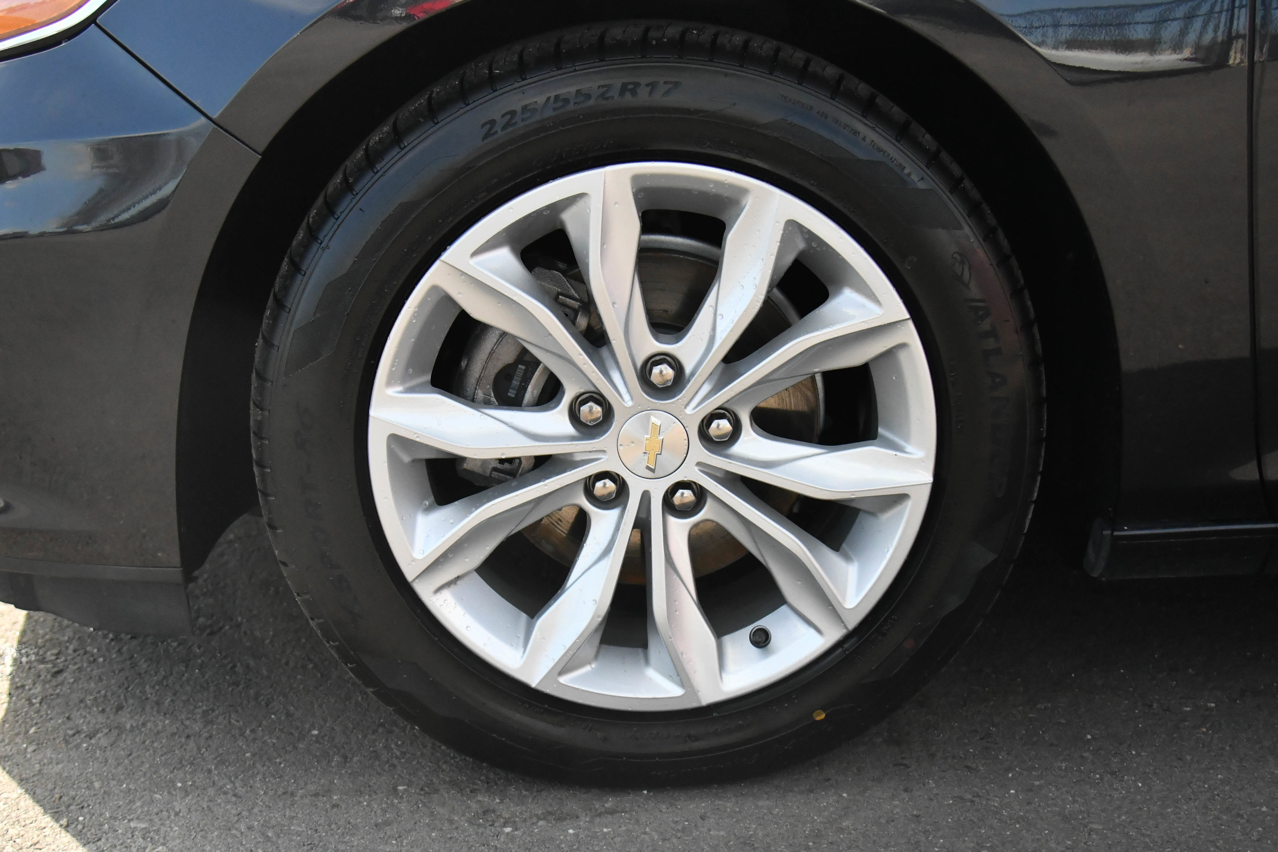 Used 2023 Chevrolet Malibu LT image 12