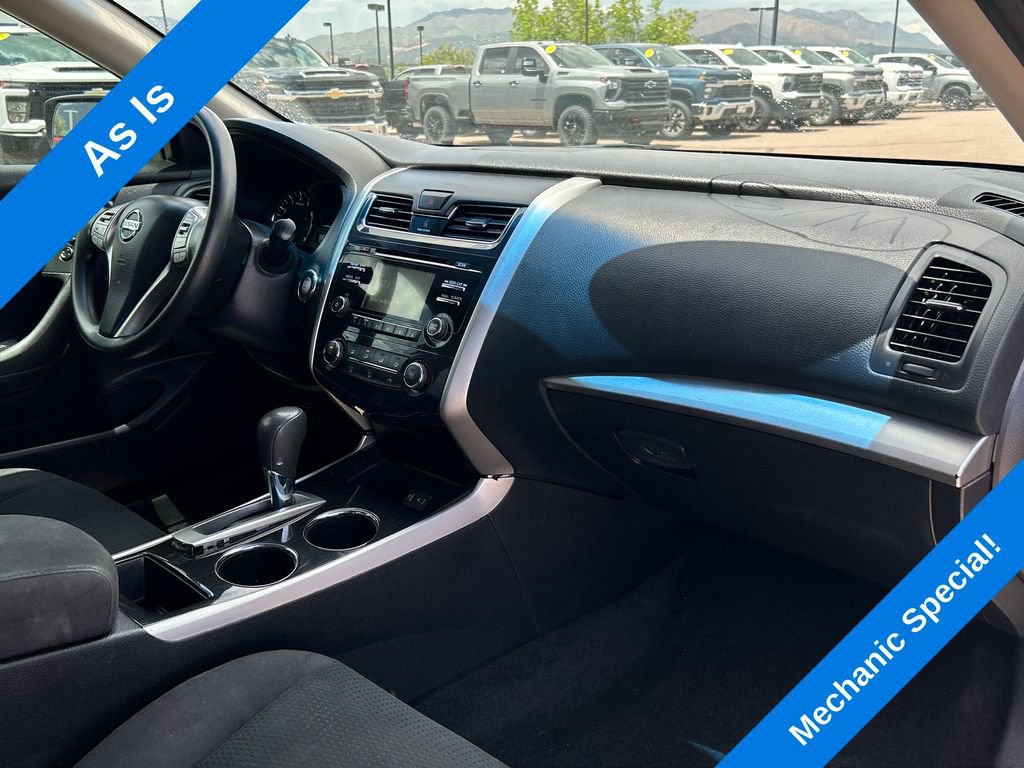 Used 2014 Nissan Altima 2.5 S w/ Display Audio Package FWD image 13