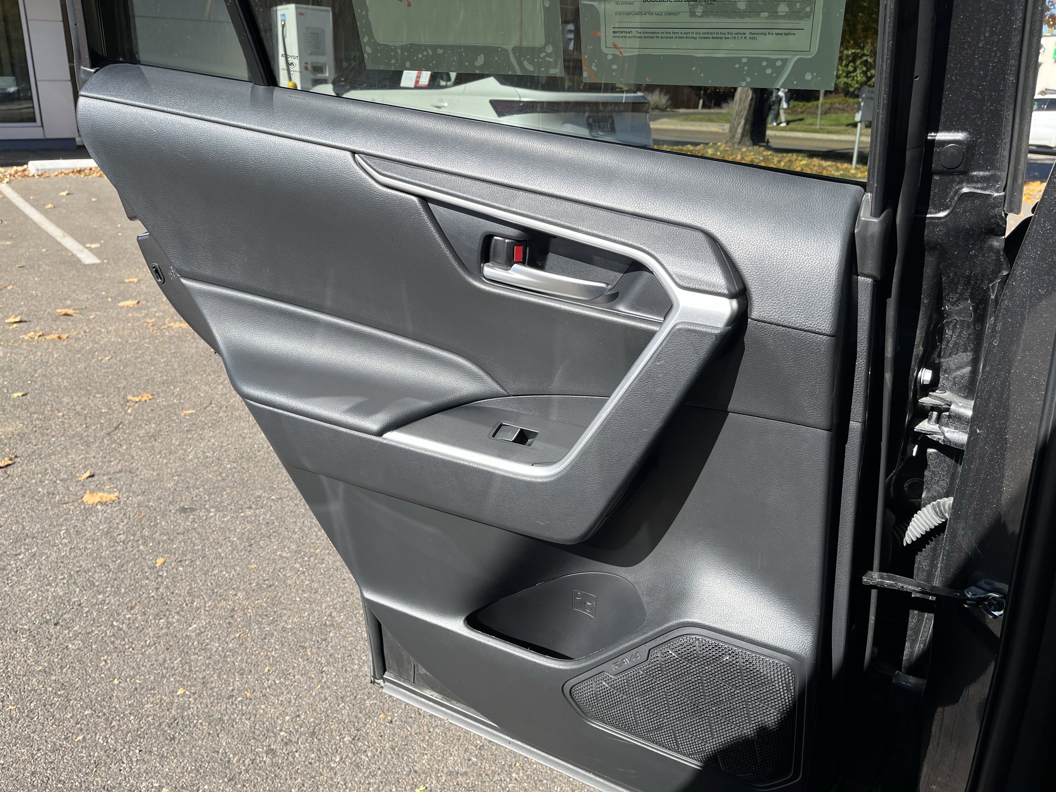 Used 2024 Toyota RAV4 XLE image 30