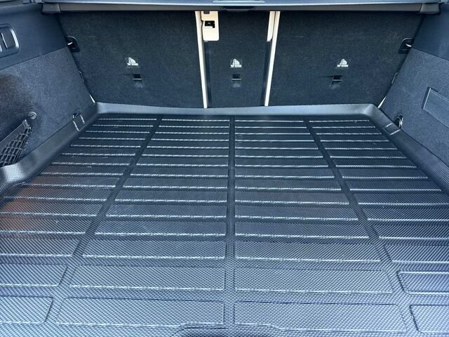 Certified 2026 Mercedes-Benz GLC 350e 4MATIC image 17