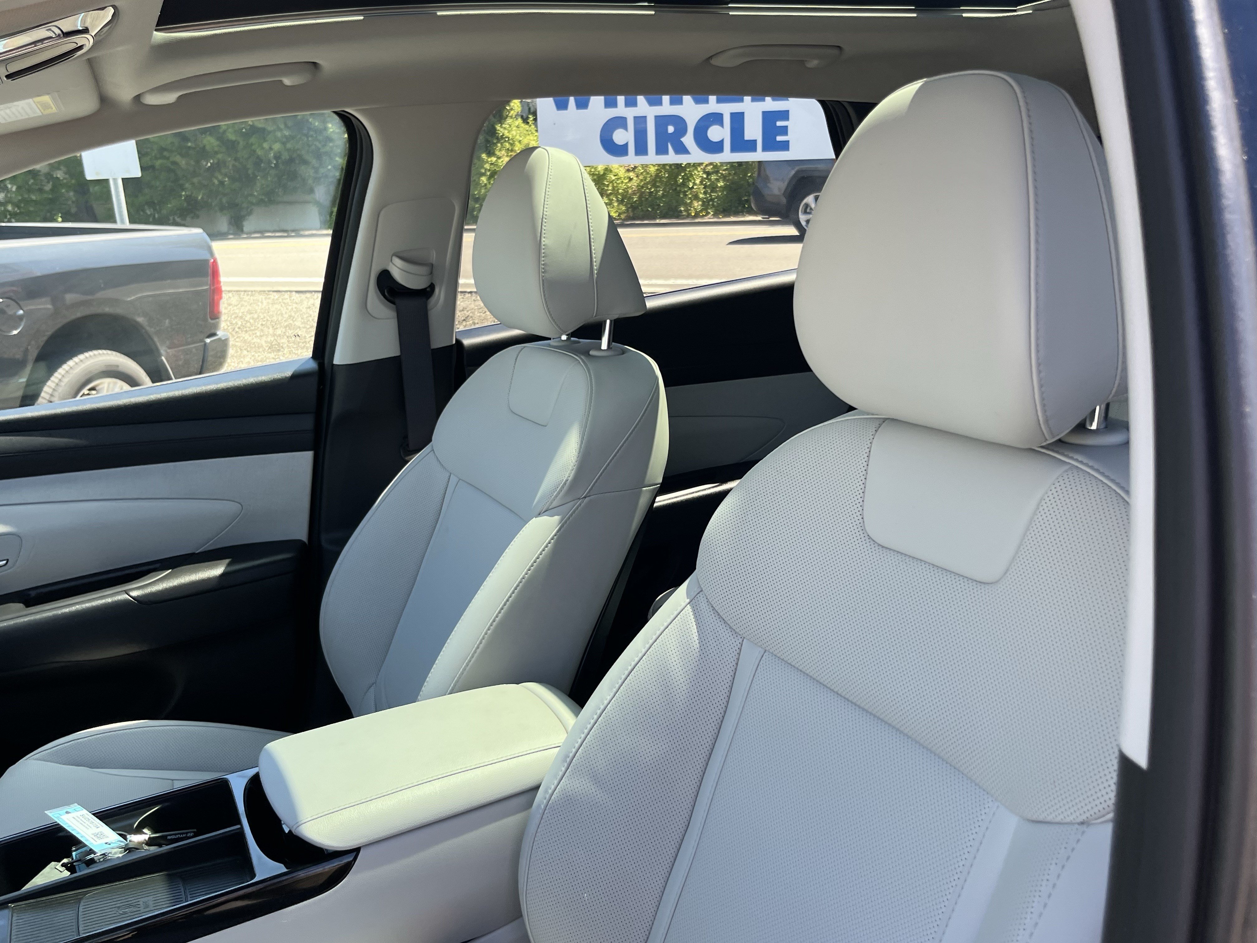 Certified 2025 Hyundai Tucson SEL AWD/4WD image 18